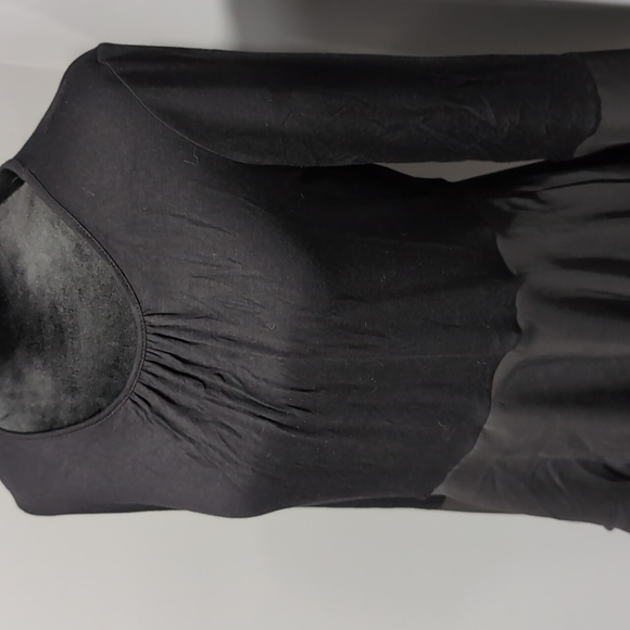 Elle XS black flowy blouse - Picture 2 of 7